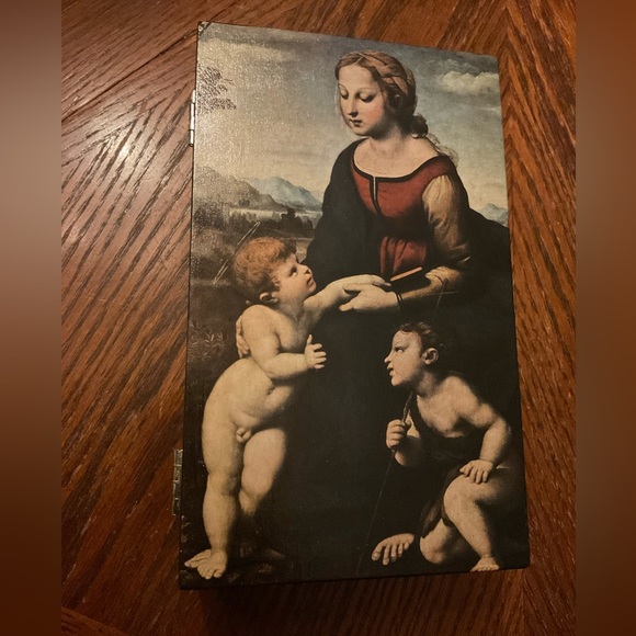Raphael’s-The Virgin And Child… Beautifully Handmade Gold Hardware Trinket Box! - Picture 16 of 16
